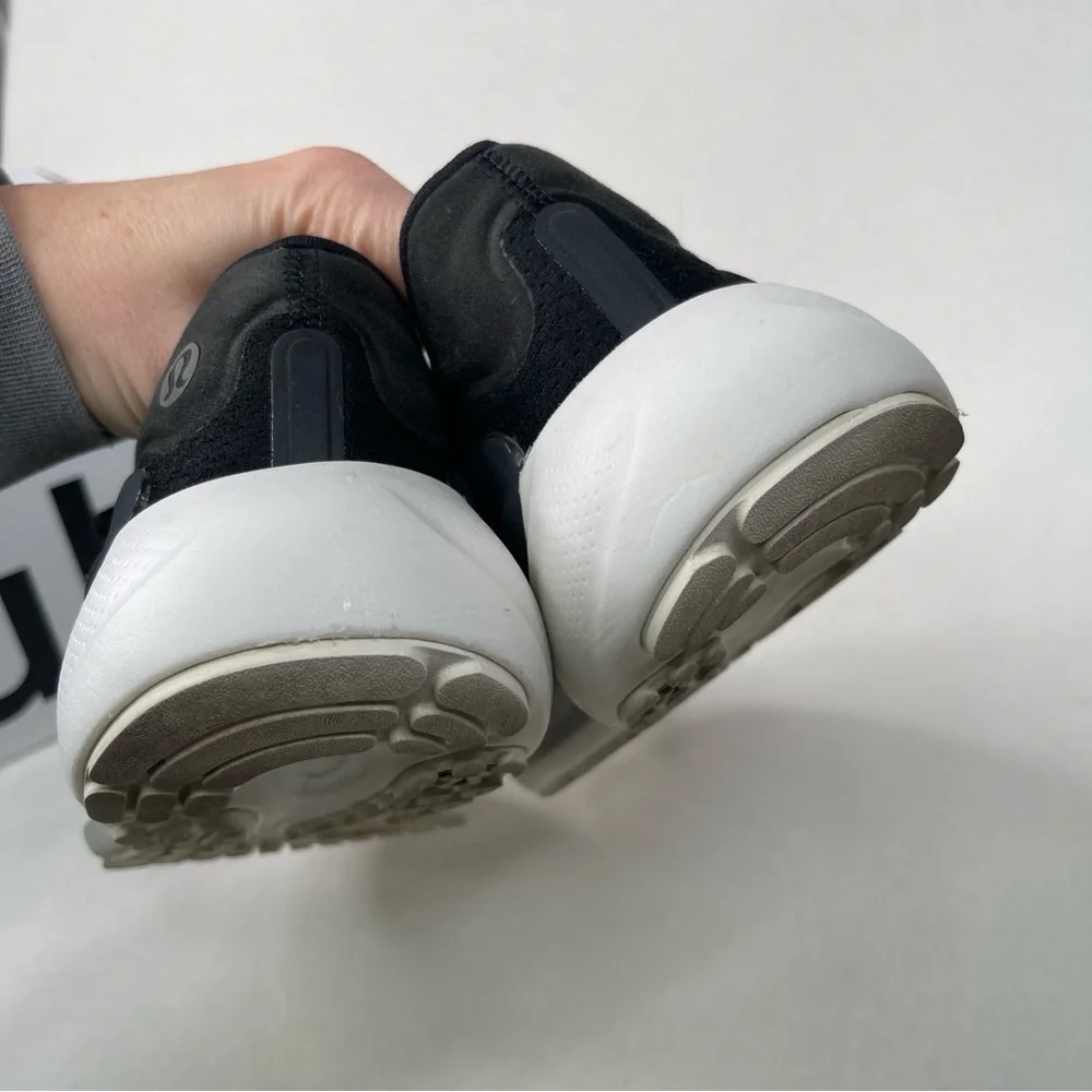 Lululemon Beyondfeel Black Running Sneakers Women's Size 8.5